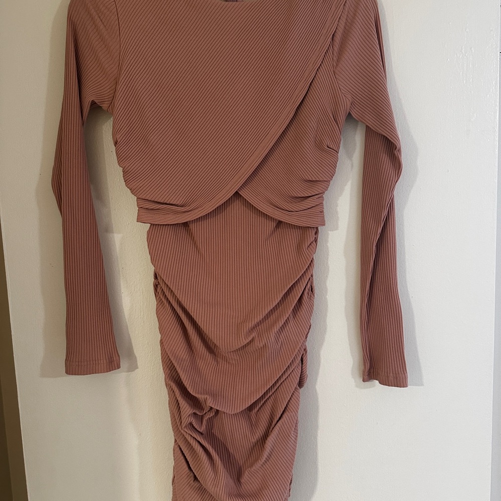 Selfie Leslie Ribbed Long Sleeve mini in Pink
